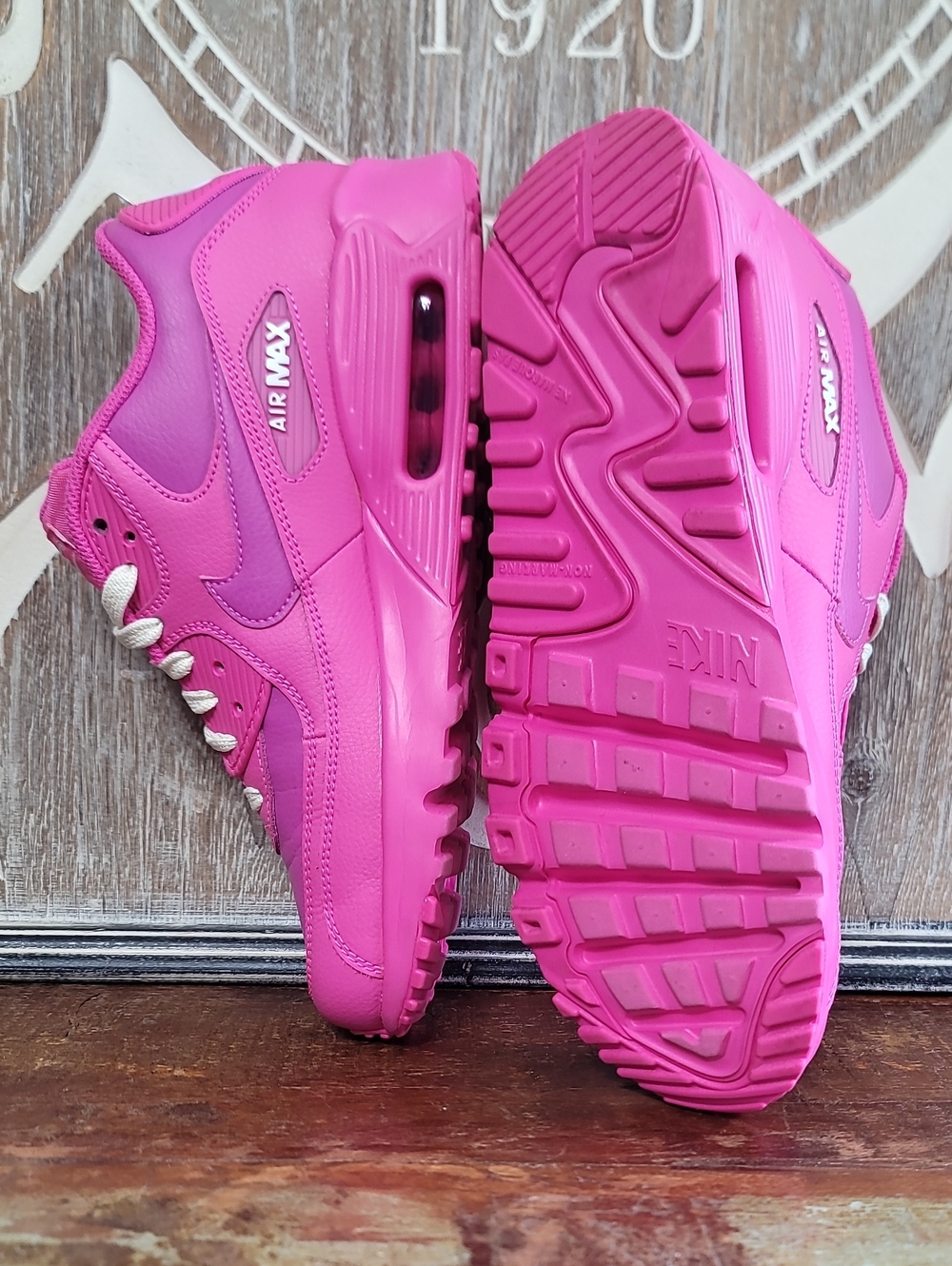 🔥 Nike Air Max 90 🔥 'Laser Fuchsia' Wmns 7.5. Like New, Fast Shipping - Picture 3 of 13